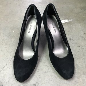 Liz Claiborne Chloe suede pumps